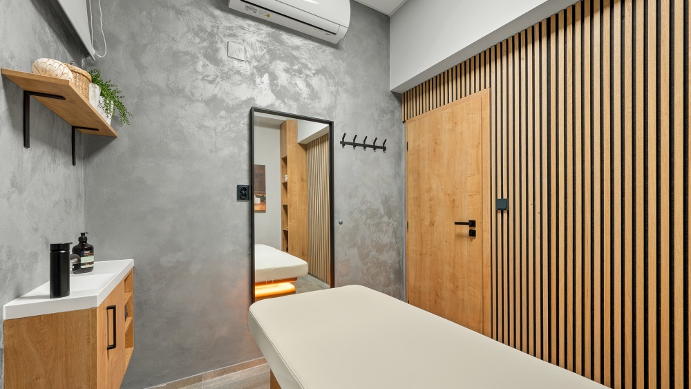 masérna, masáže, dřevěné laťky 